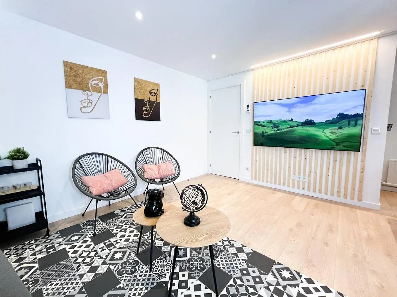 Coosy - En Pleno Centro Andorra L By Bonesvacances Apartment